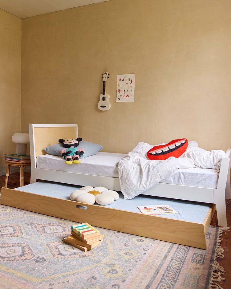 oeuf sparrow trundle bed in birch room Little