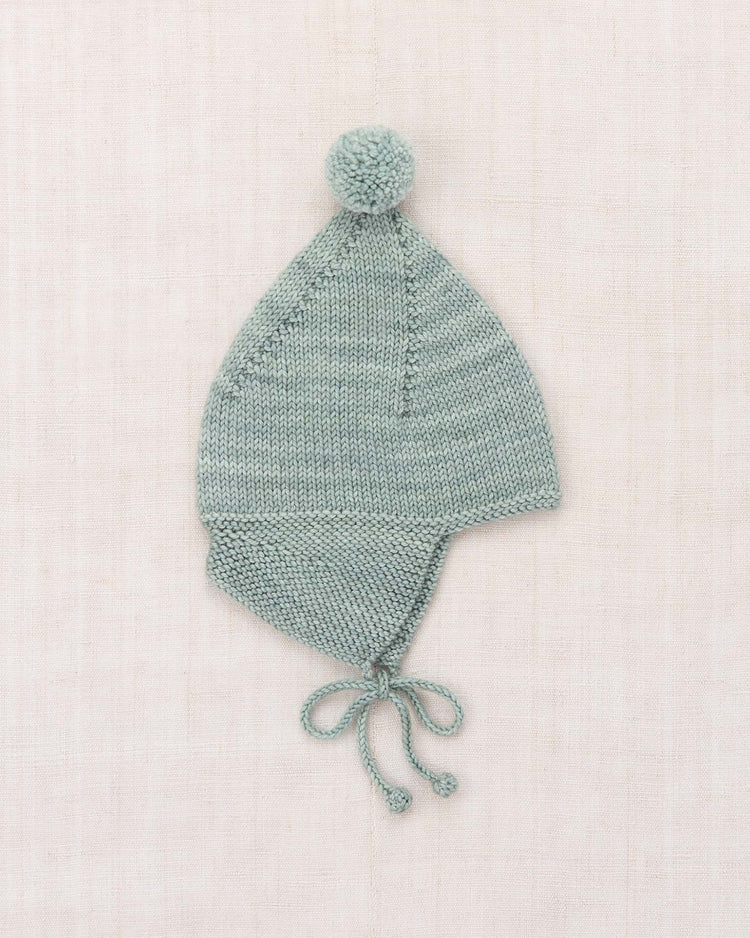 baby pointy peak hat in onsen