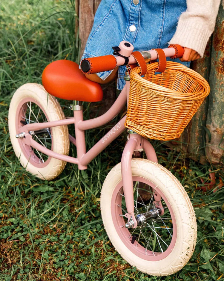 banwood balance bike in dusty pink play Little