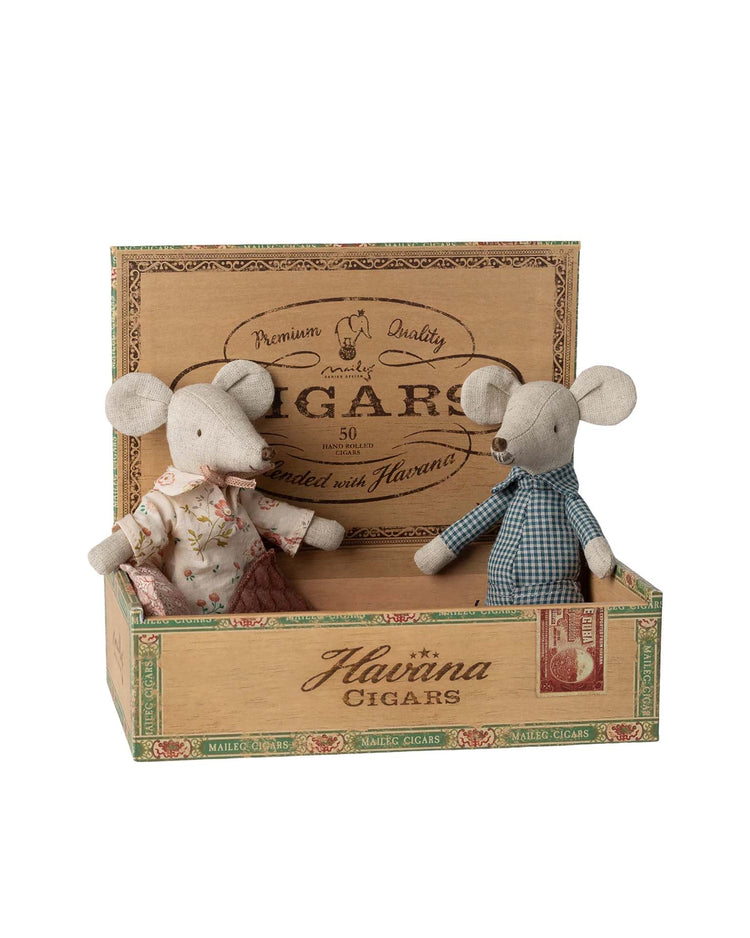maileg grandma and grandpa mice in cigarbox play Little