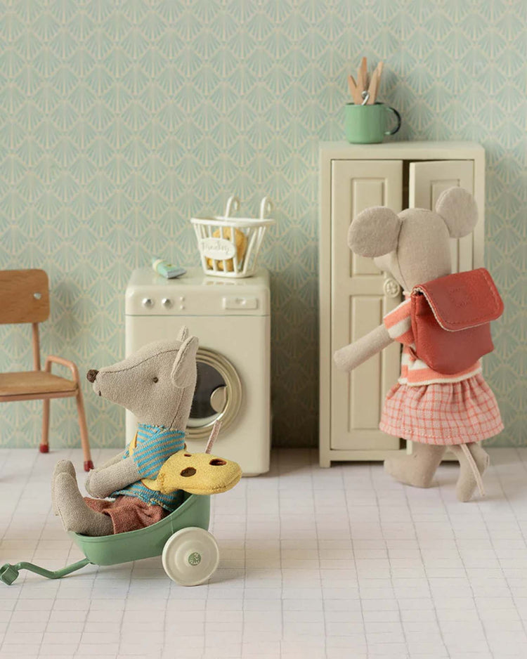 maileg tricycle mouse, big sister - coral play Little