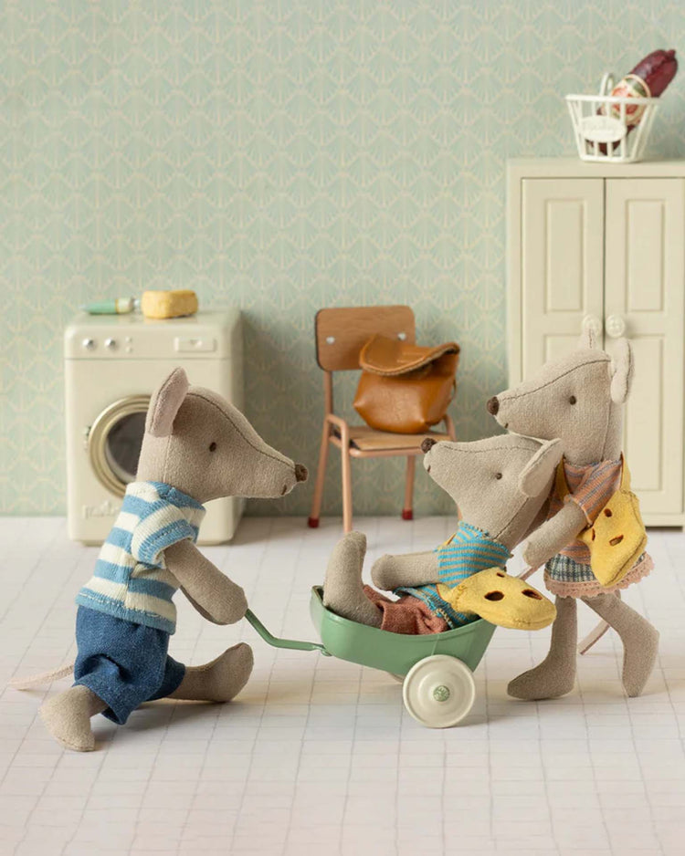 maileg tricycle mouse, big brother - brown play Little