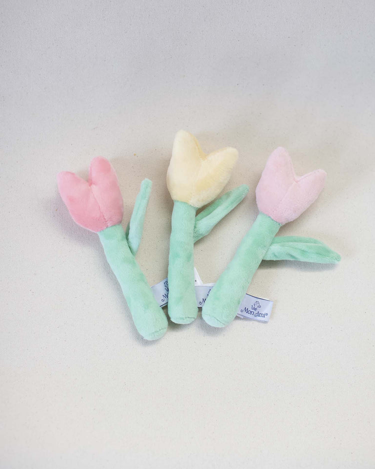 mon ami tulip rattles play Little