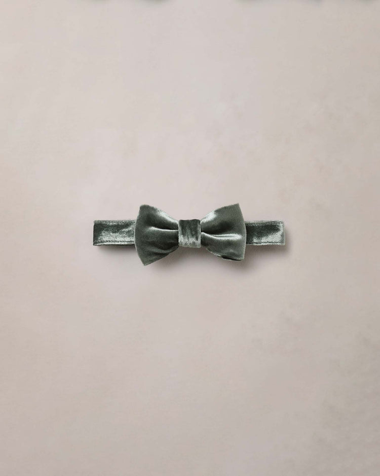 noralee bow tie in green accessories Little