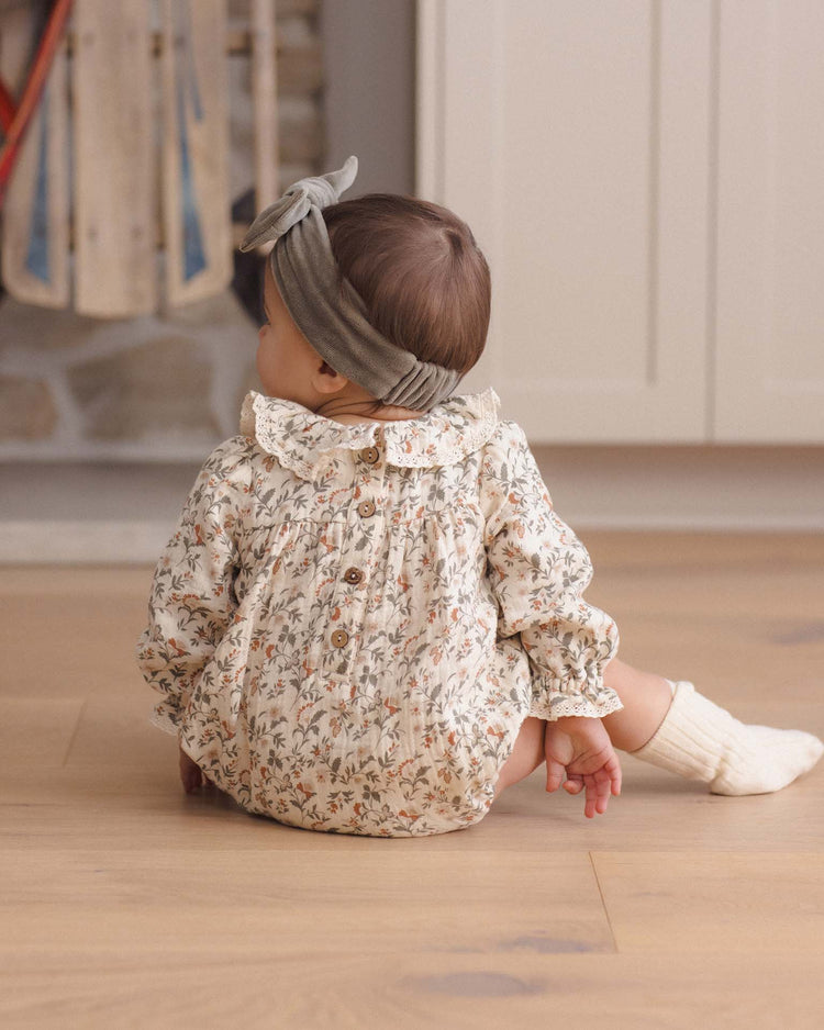 callie romper in holiday floral
