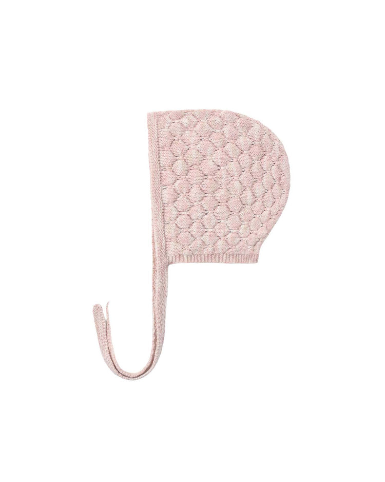The quincy mae knit bonnet in dusty rose speckle, crafted from organic cotton with a scalloped pattern and long strap, is shown flat on a white background.