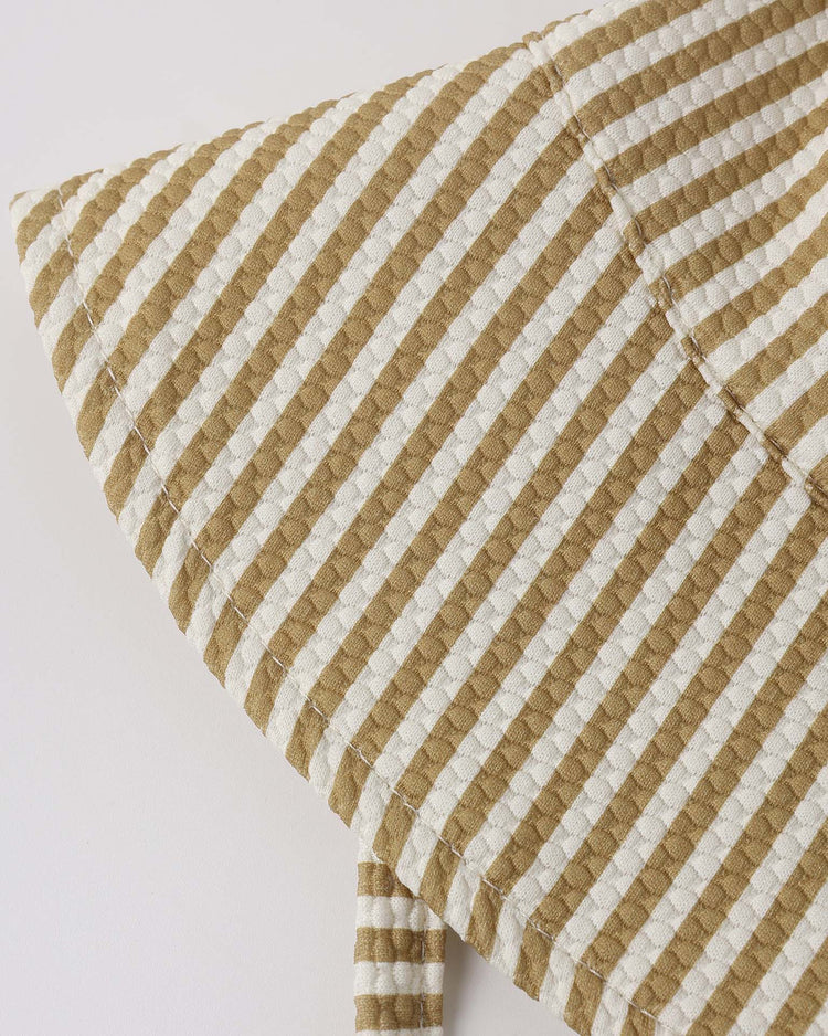 quincy mae bucket hat in honey stripe small baby Little