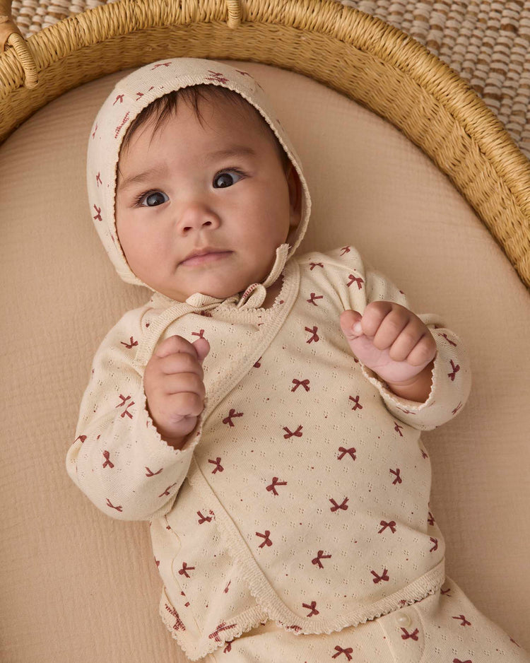 take home set in red bows