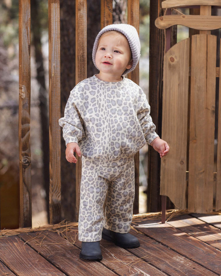 wide leg sweatpant in blue leopard