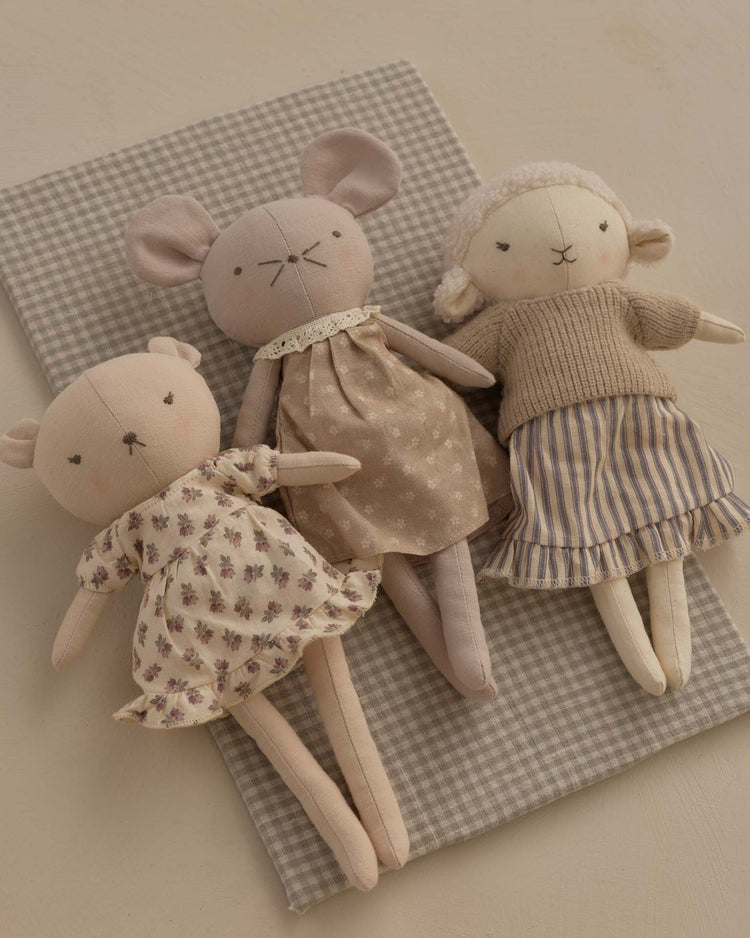 rylee + cru goldie the mouse play Little