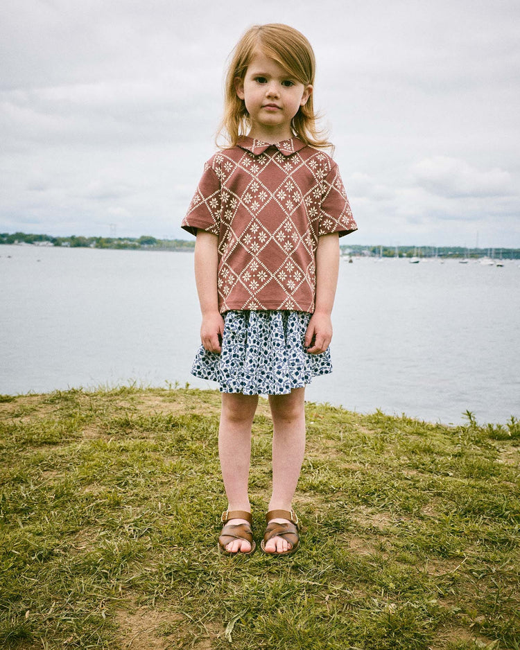 misha + puff silvia tee in cola flora tierra kids Little
