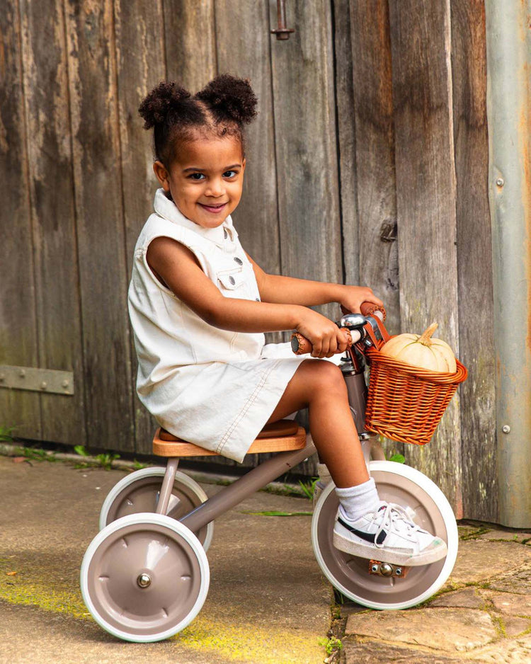 banwood banwood trike in beige play Little