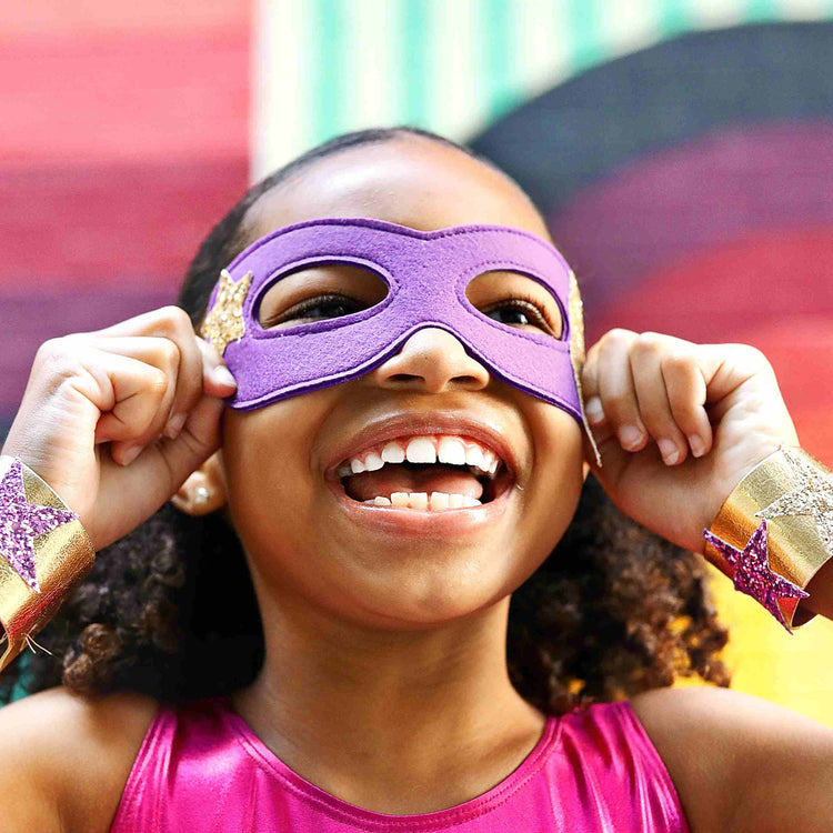 Little Bailey and Ava Costumes & Accessories Superhero Star Costume Set in Pink