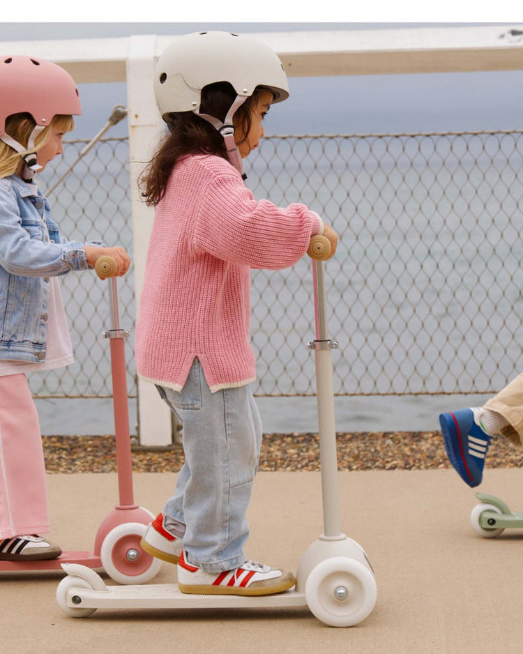 banwood banwood eco scooter in ivory play Little