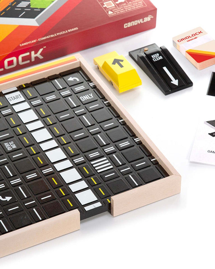 Little candylab play gridlock puzzle board