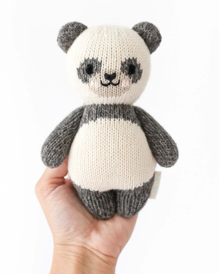 Little cuddle + kind play baby panda