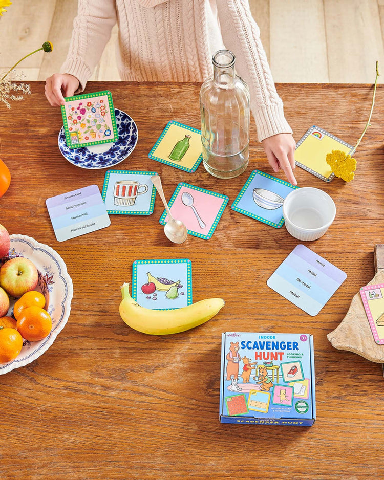 Little eeboo play indoor scavenger hunt game