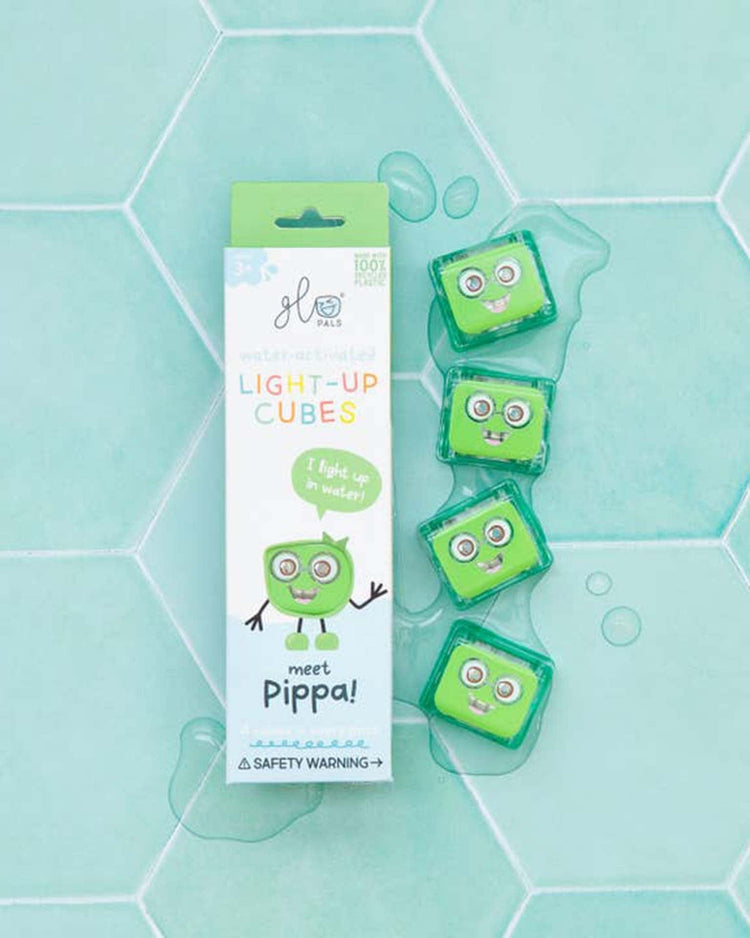 Little glo pals play glo pals pippa light-up cubes
