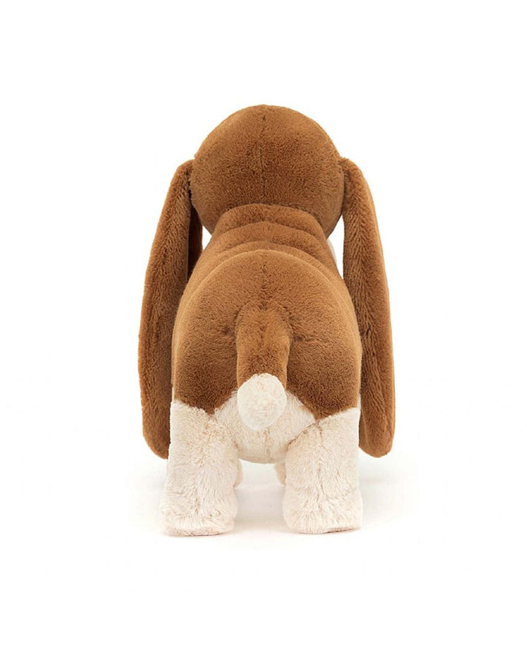 Little jellycat play randall basset hound