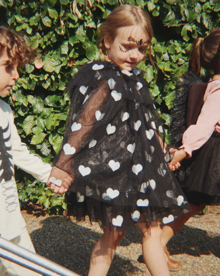 Little konges sløjd play halloween witch cape