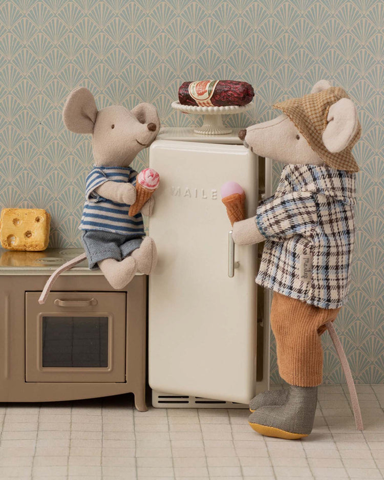 maileg fridge, mouse - off white play Little