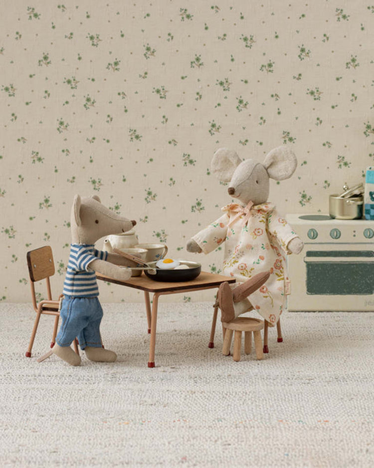 maileg mouse chair in dark powder play Little