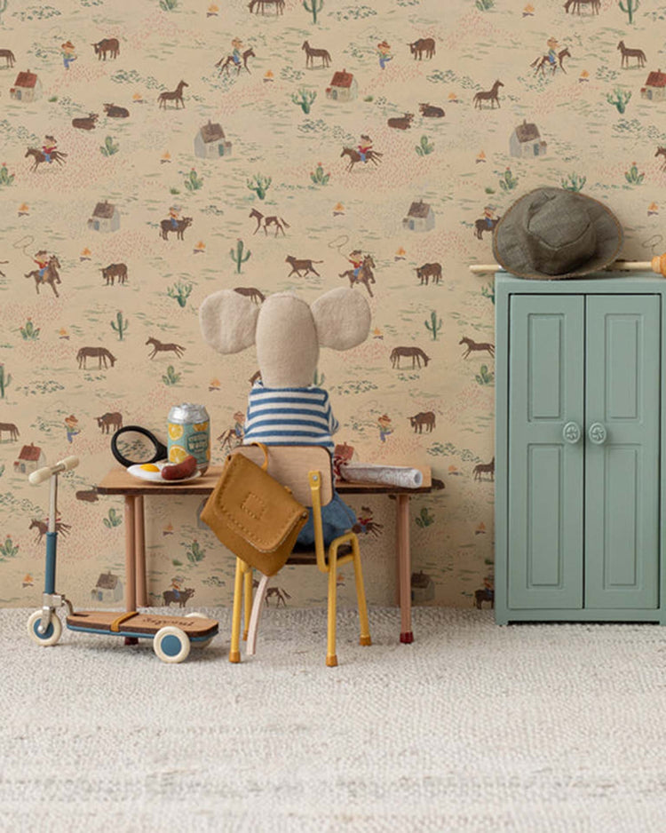 Little maileg play mouse chair in yellow