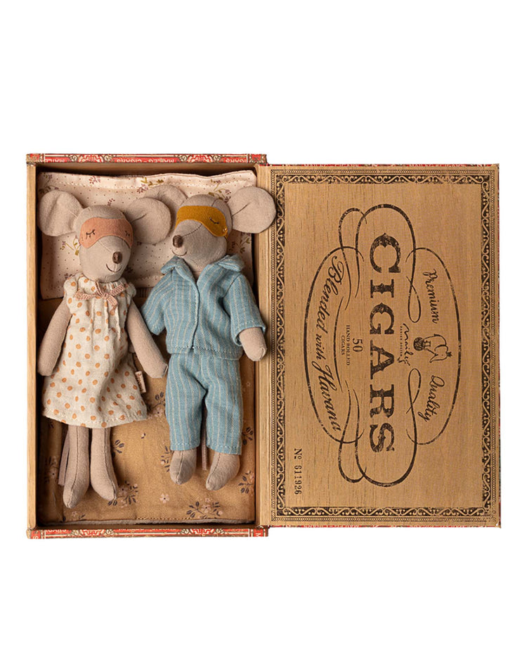 maileg mum & dad mice in cigarbox play Little