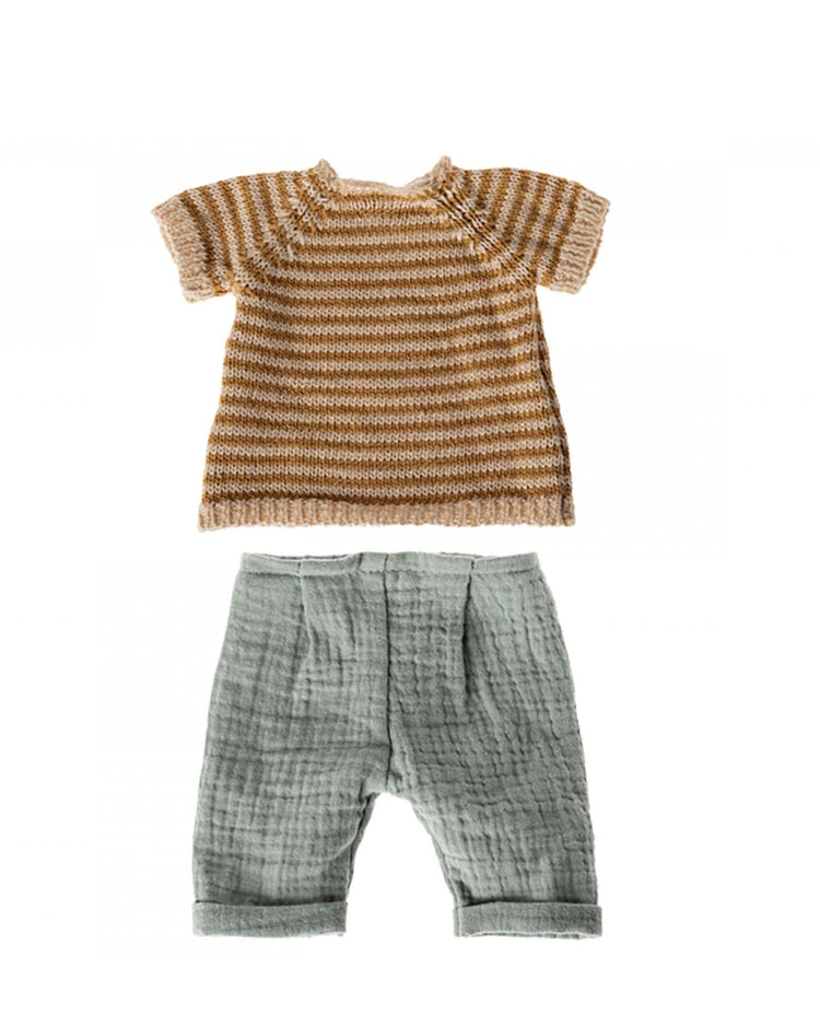 Little maileg play rabbit size 3 in classic knitted shirt + pants