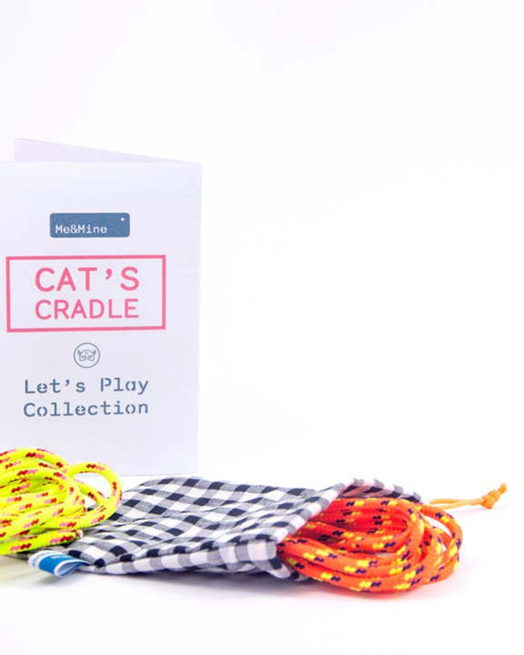 Little me & mine play cat's craddle