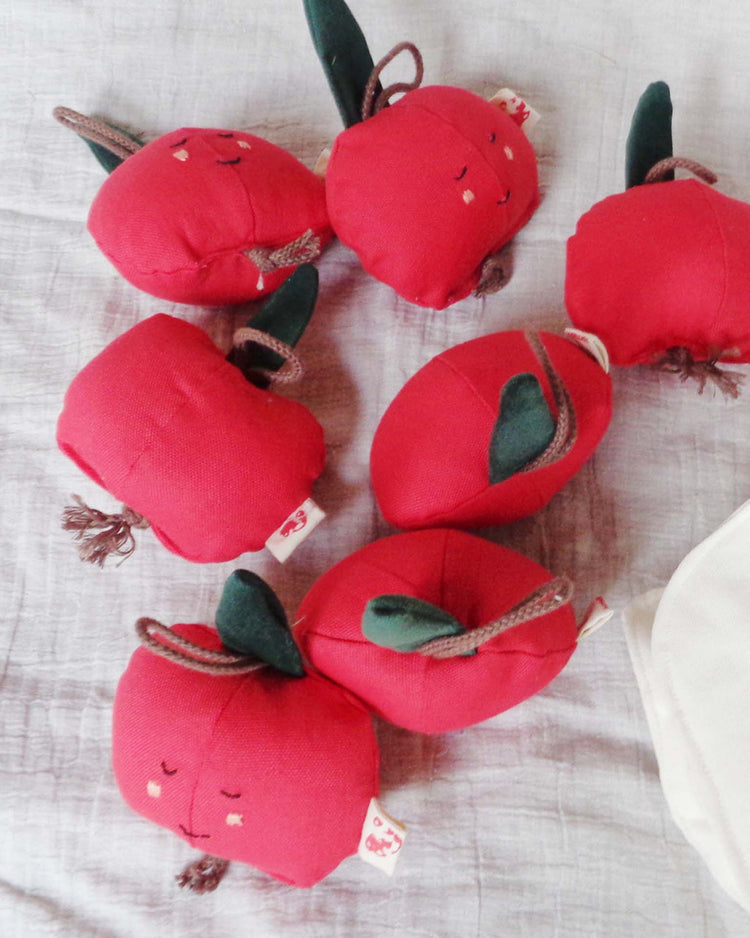 Little normadot play apple soft toy