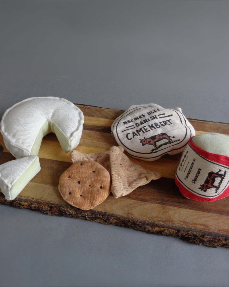 Little normadot play camembert soft toy