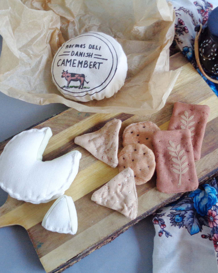 Little normadot play cheese + crackers soft toy