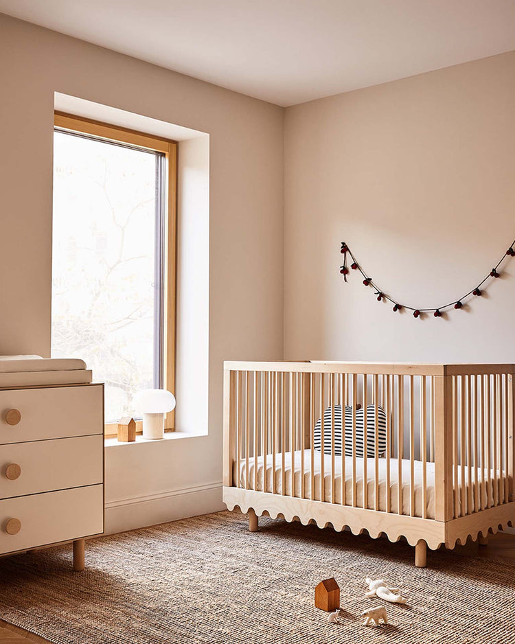 oeuf moss crib in birch room Little
