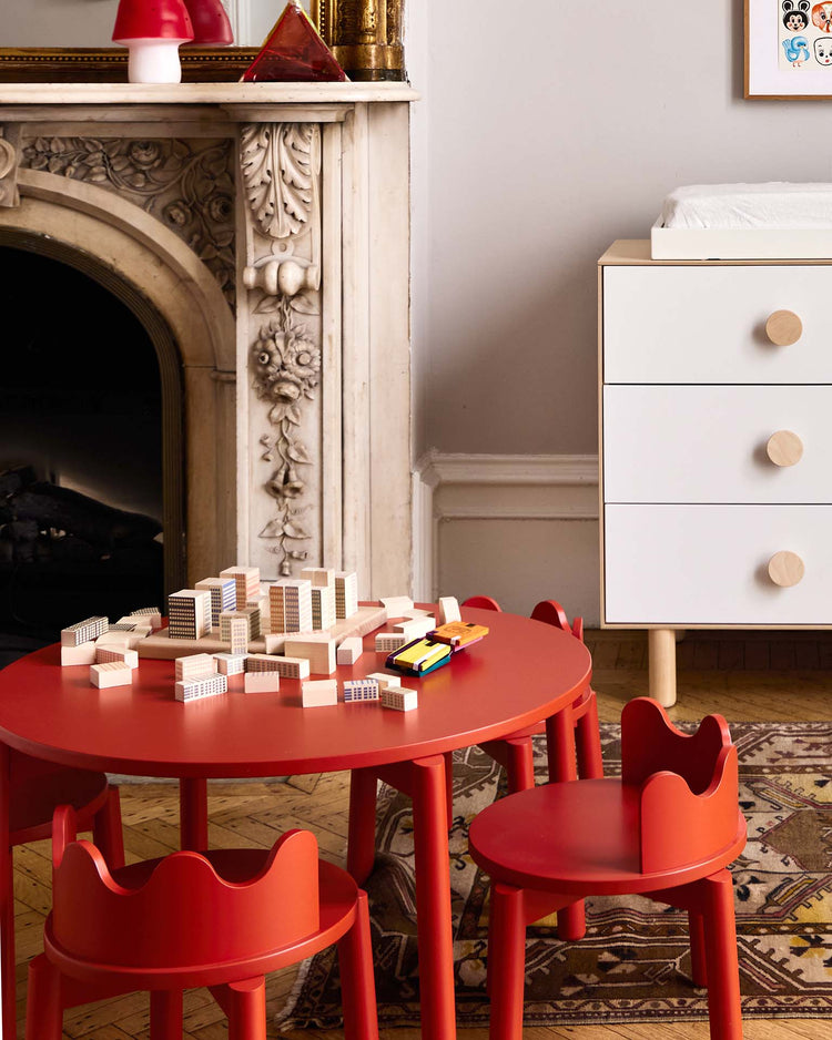 oeuf moss table in red room Little