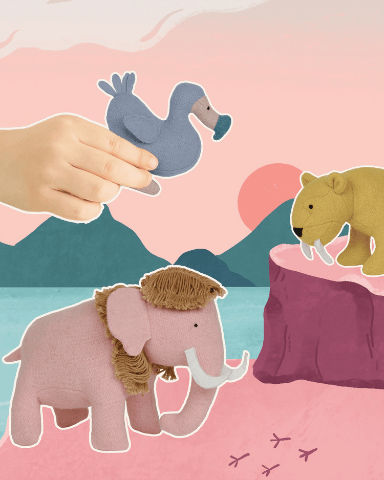 Little olli ella play holdie extinct animals