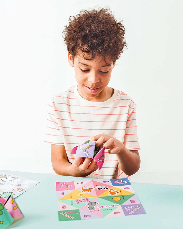 Little ooly play D.I.Y. fortune tellers activity kit