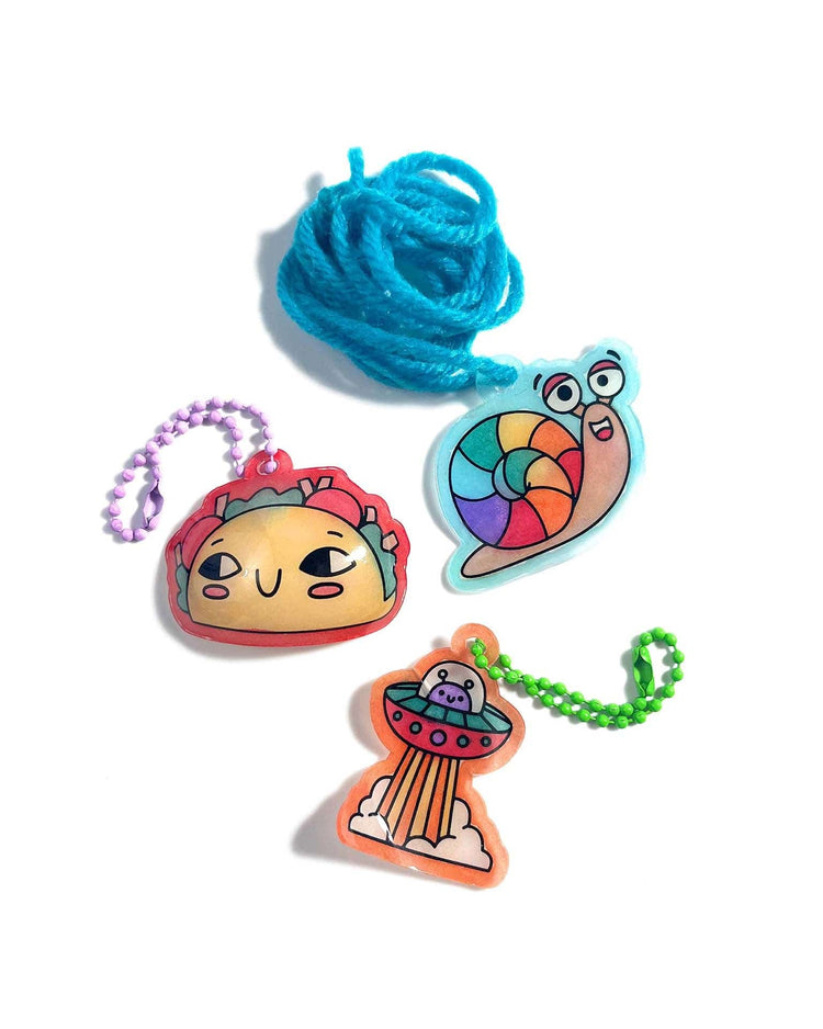 Little ooly play shrink-its diy shrink art kit - fun friends