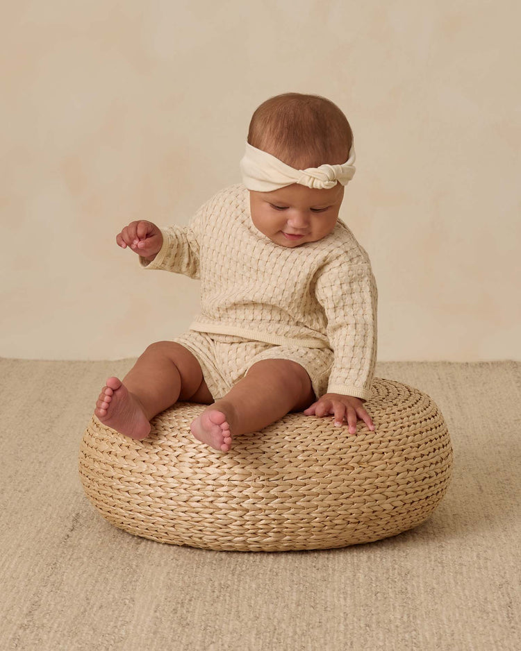 Little quincy mae baby knotted headband in natural