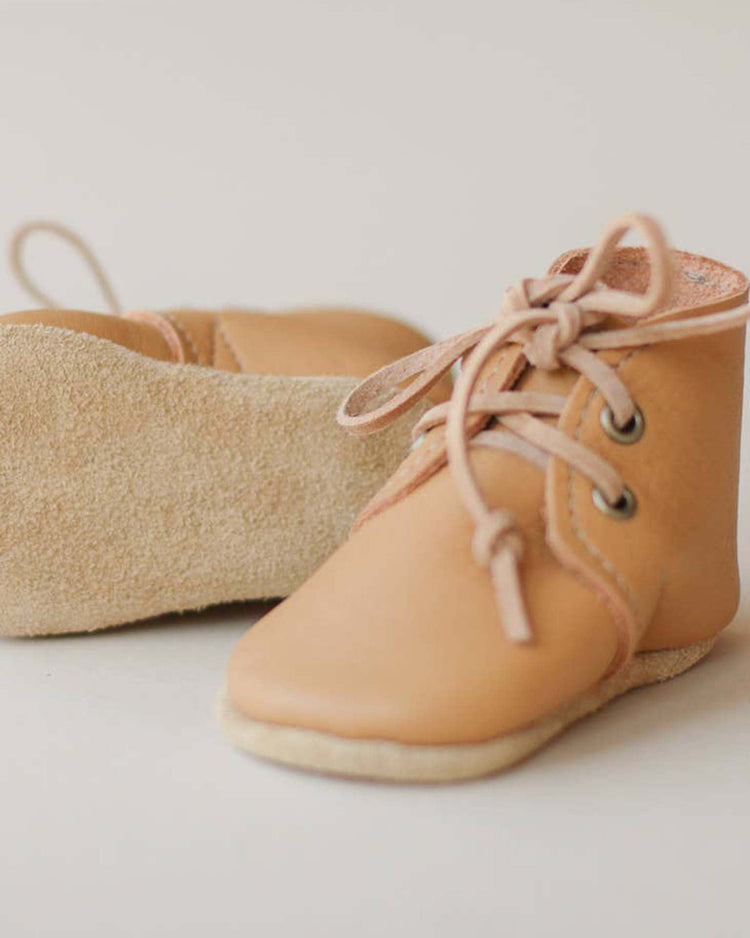 Little sun + lace baby baby leather boots in honey