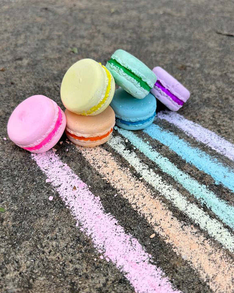 Little twee play petite macaron sidewalk chalk