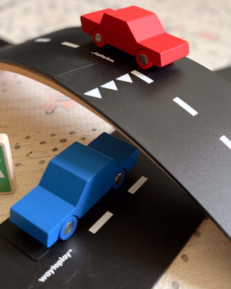 Little waytoplay play king of the road extra long with cars
