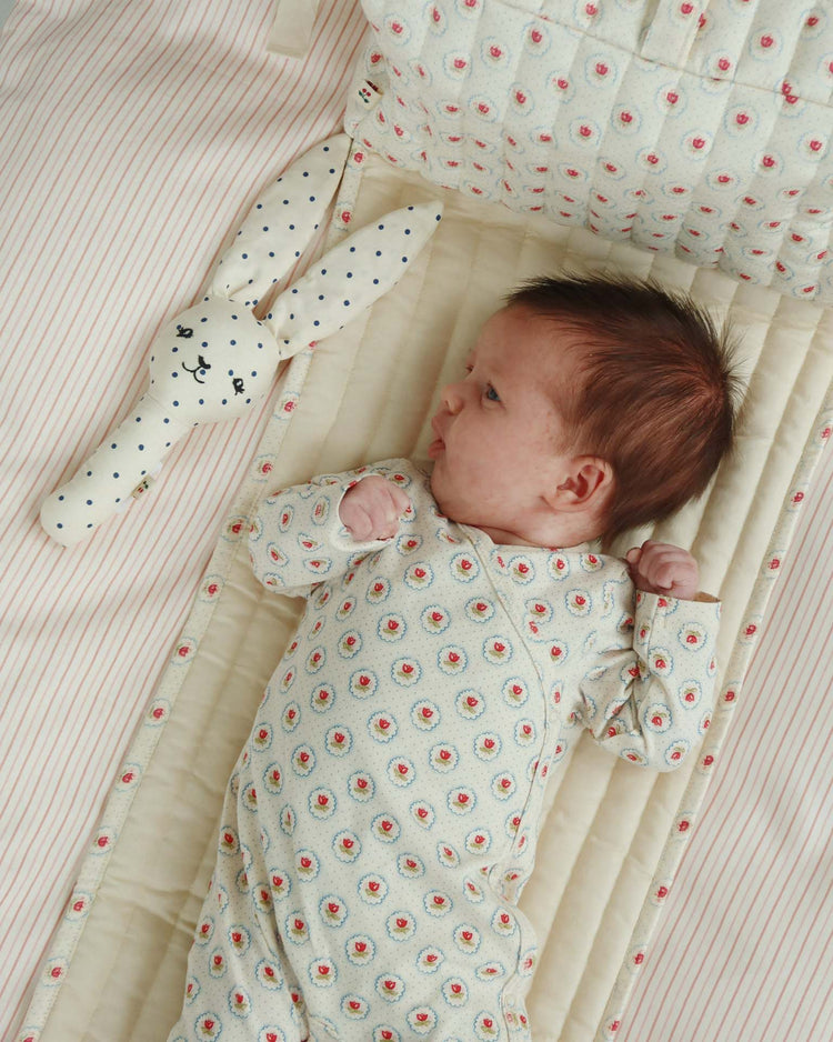 konges sløjd bunny hand rattle in estate dot baby Little