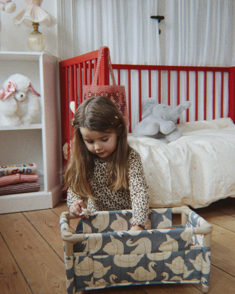 doll travel bed in swan