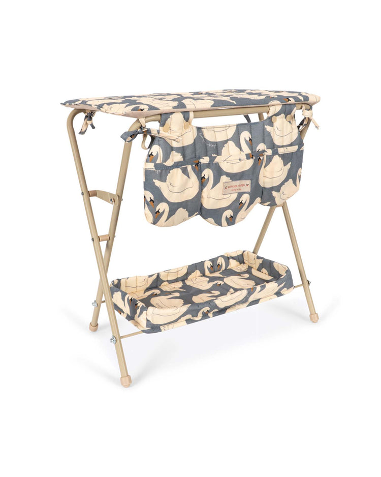 konges sløjd doll changing table in swan play Little