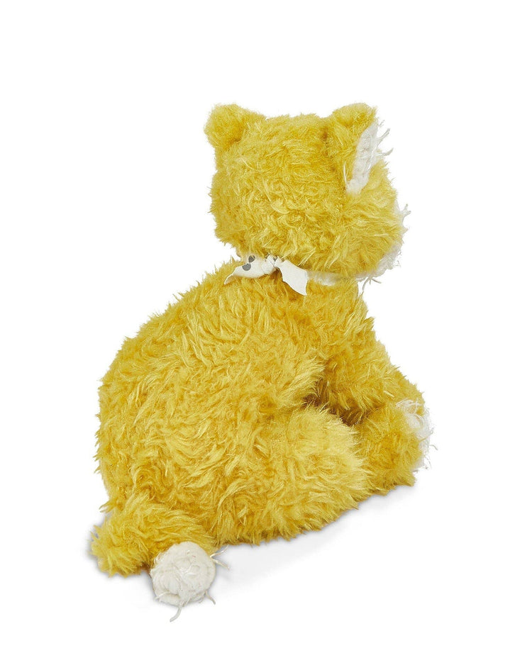 Little bunnies by the bay play alley cat