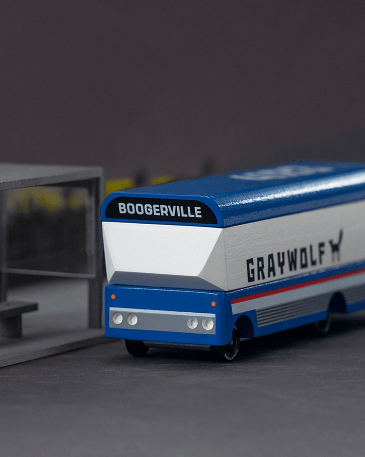 Little candylab play graywolf bus candycar