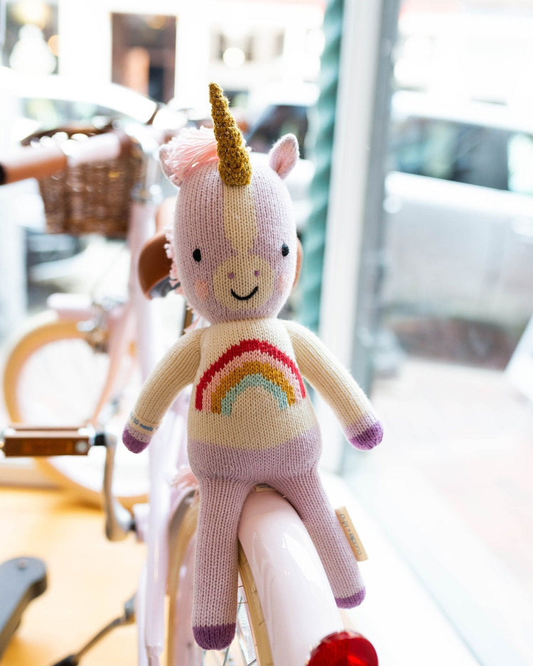 cuddle + kind zoe the unicorn play Little