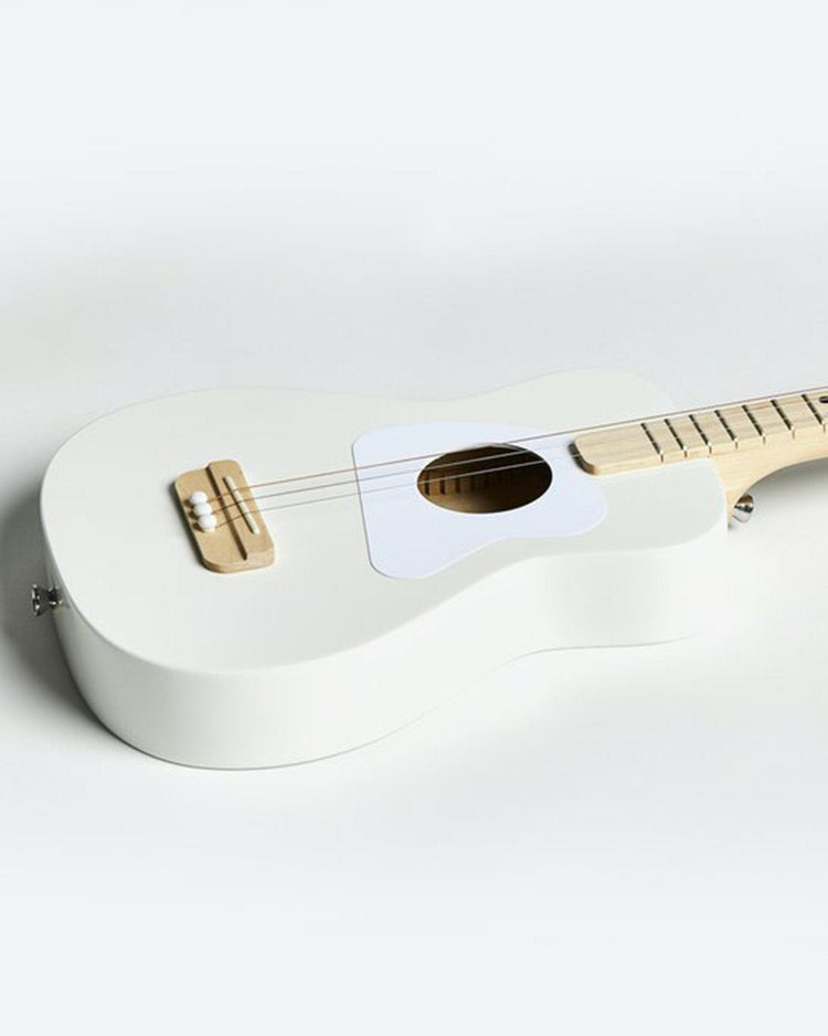 Little loog guitars play loog pro acoutsic in white