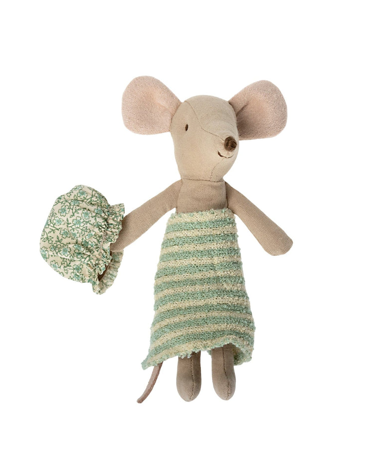 Little maileg play big sister wellness mouse